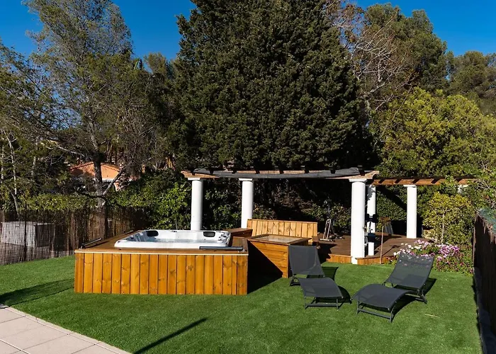 4 - Parking - Piscine Commune Apartamento *