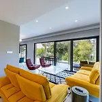 4 - Parking - Piscine Commune Apartamento *