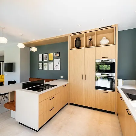 Lägenhet 4 - Parking - Piscine Commune Saint-Raphaël