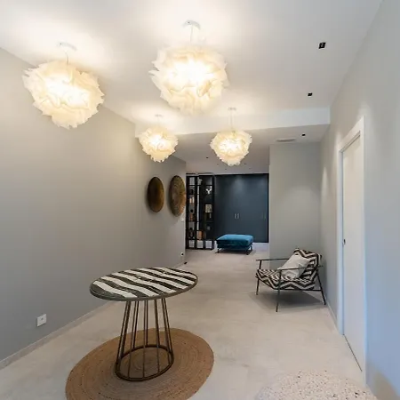 Appartement Appart Hotel 4 Chambres Piscine & Jacuzzi A Saint-Raphael